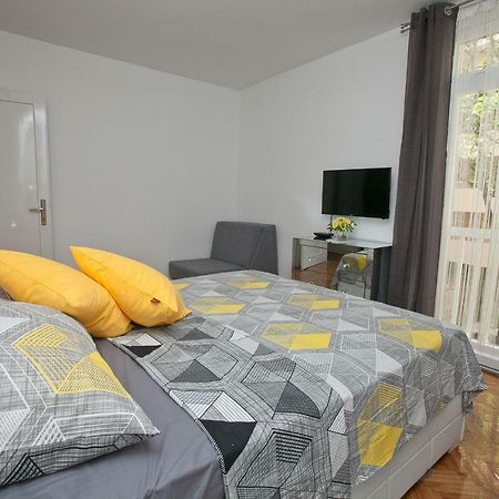 Downtown Apartment Kole 扎达尔 外观 照片