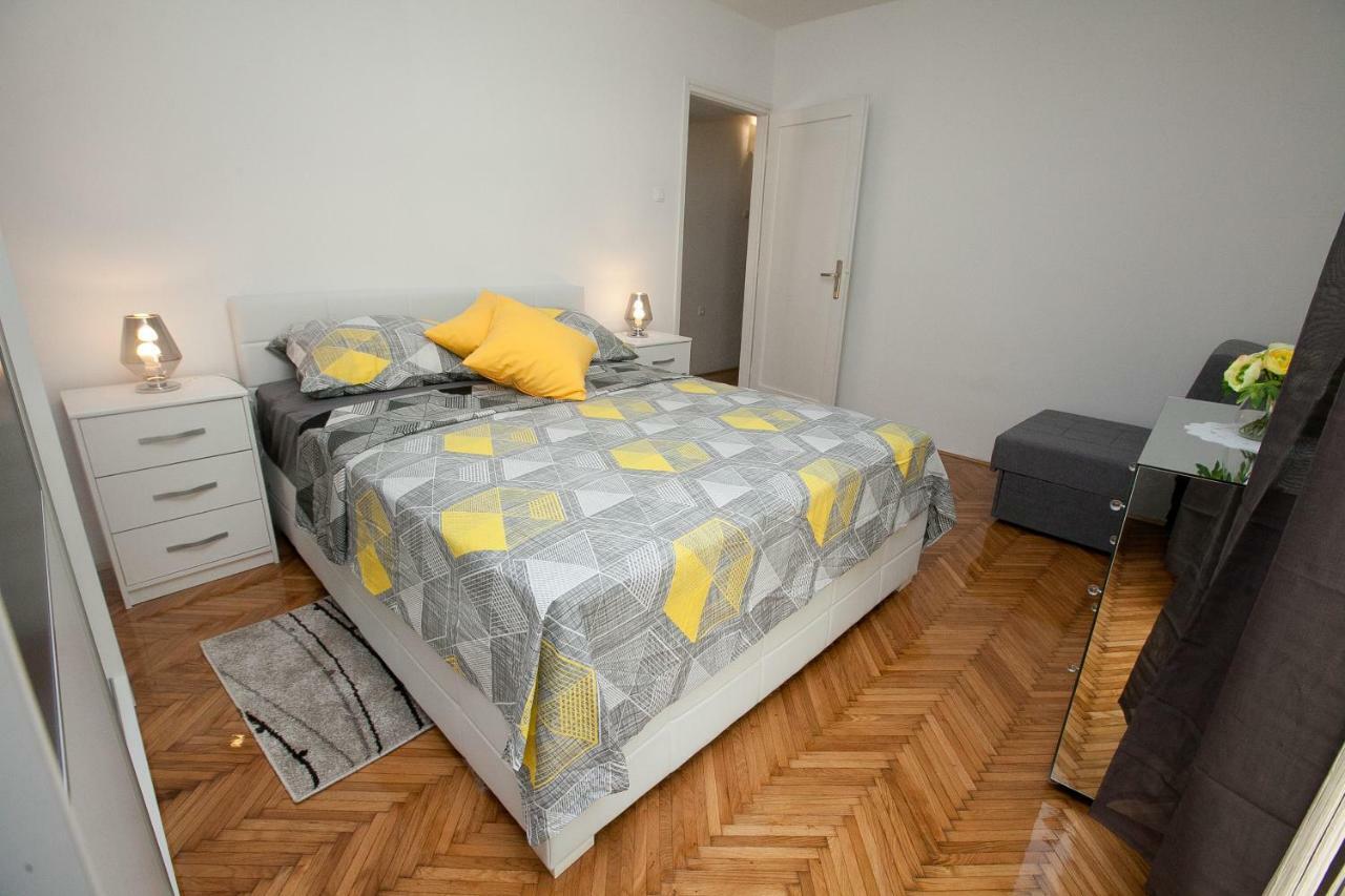 Downtown Apartment Kole 扎达尔 外观 照片