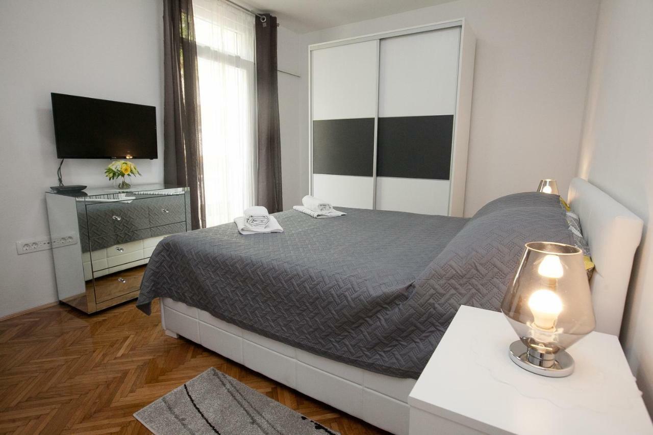 Downtown Apartment Kole 扎达尔 外观 照片